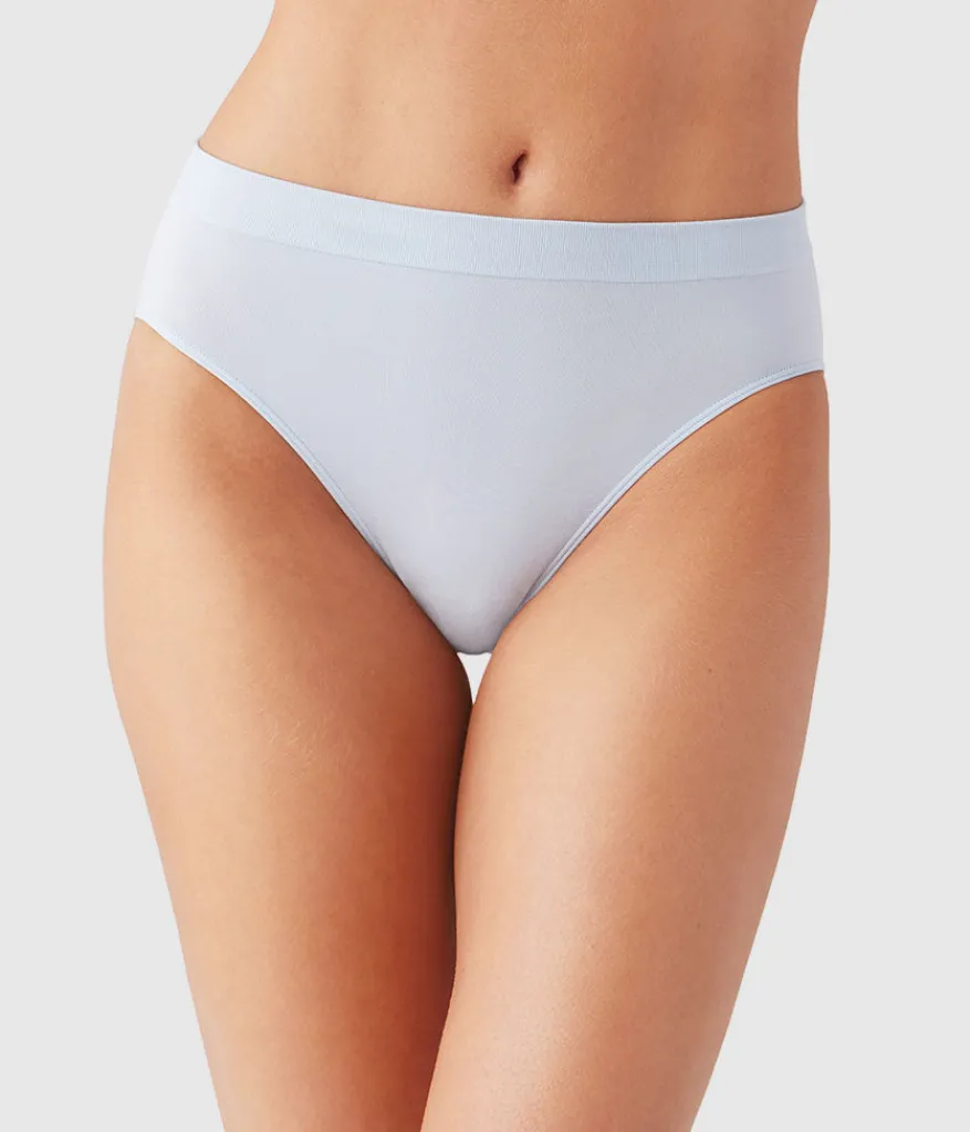 Wacoal Hi-Cut|Seamless * B-ooth® eae Hi-Cut Soft Sky