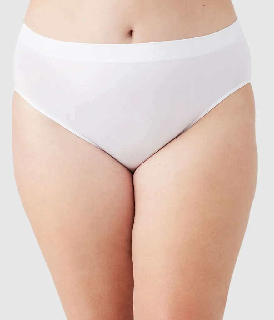 Wacoal Hi-Cut|Seamless * B-ooth® eae Hi-Cut White