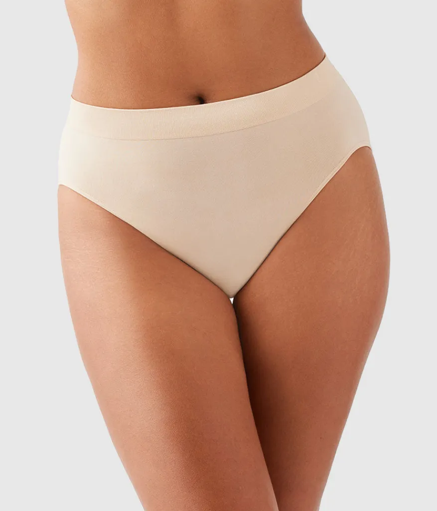 Wacoal Hi-Cut|Seamless * B-ooth® eae Hi-Cut Sand