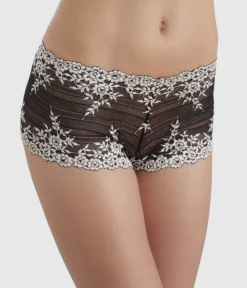 Wacoal Panties|Boyshort * Embrace Lace® Boyshort Black