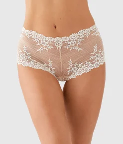 Wacoal Panties|Boyshort * Embrace Lace® Boyshort Sand/Ivory