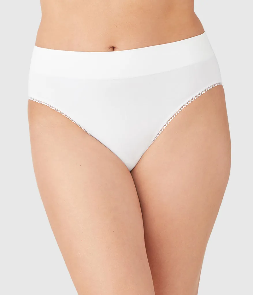 Wacoal Hi-Cut|Seamless * Feeing Fexibe Hi-Cut White