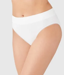 Wacoal Hi-Cut|Seamless * Feeing Fexibe Hi-Cut White