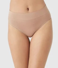 Wacoal Hi-Cut|Seamless * Feeing Fexibe Hi-Cut Roebuck