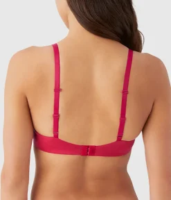Wacoal Seamless|Underwire * Future Foundation T-Shirt Bra Persian Red
