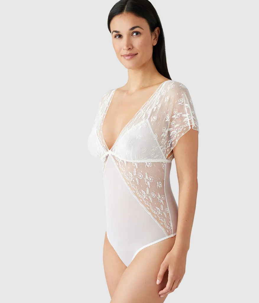 Wacoal Chemises & Bodysuits * ifted In uxury Bodyuit Egret